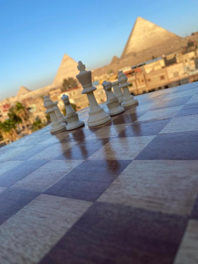 Dias Felices Pyramids Cairo
